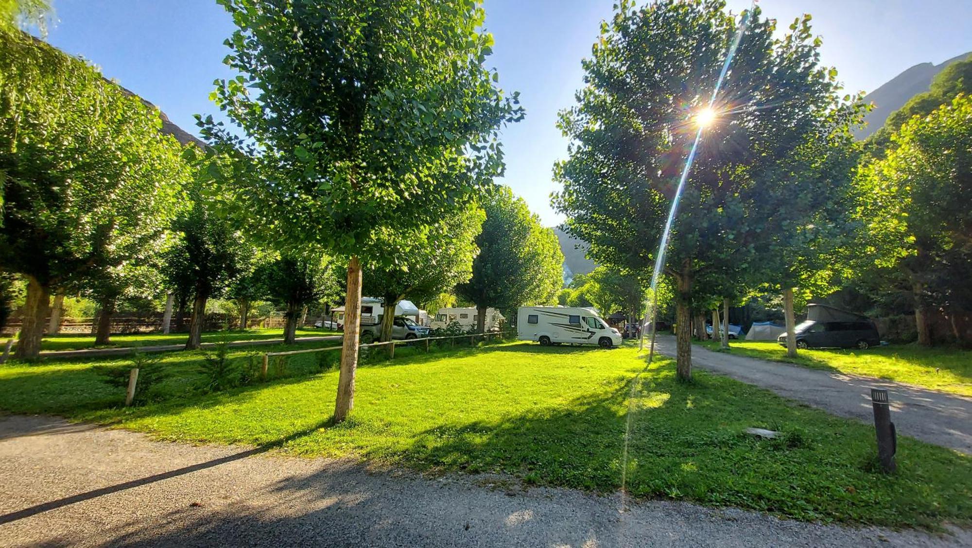 Camping Llavorsí Esterno foto